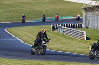 brands-hatch-photographs;brands-no-limits-trackday;cadwell-trackday-photographs;enduro-digital-images;event-digital-images;eventdigitalimages;no-limits-trackdays;peter-wileman-photography;racing-digital-images;trackday-digital-images;trackday-photos